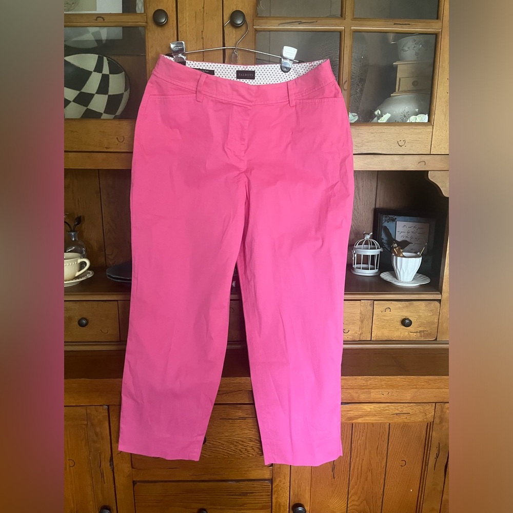 Talbot’s perfect crop twill pants, bright pink, like new, women’s size 10,